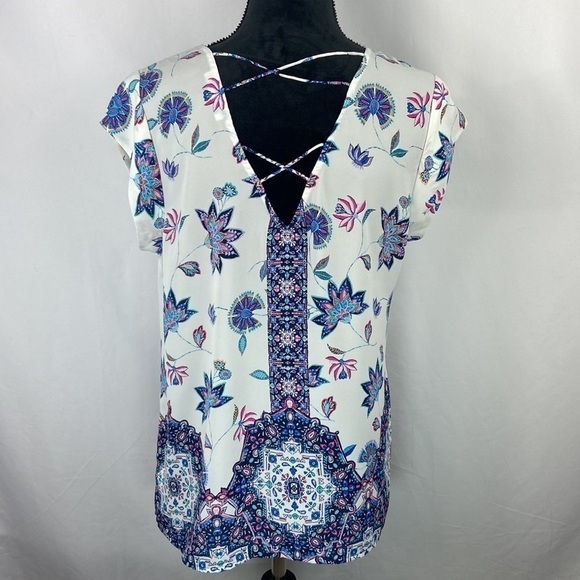 DR 2 Anthropologie Boho Floral Blouse with CutOut Detail on Back - Picture 2 of 8